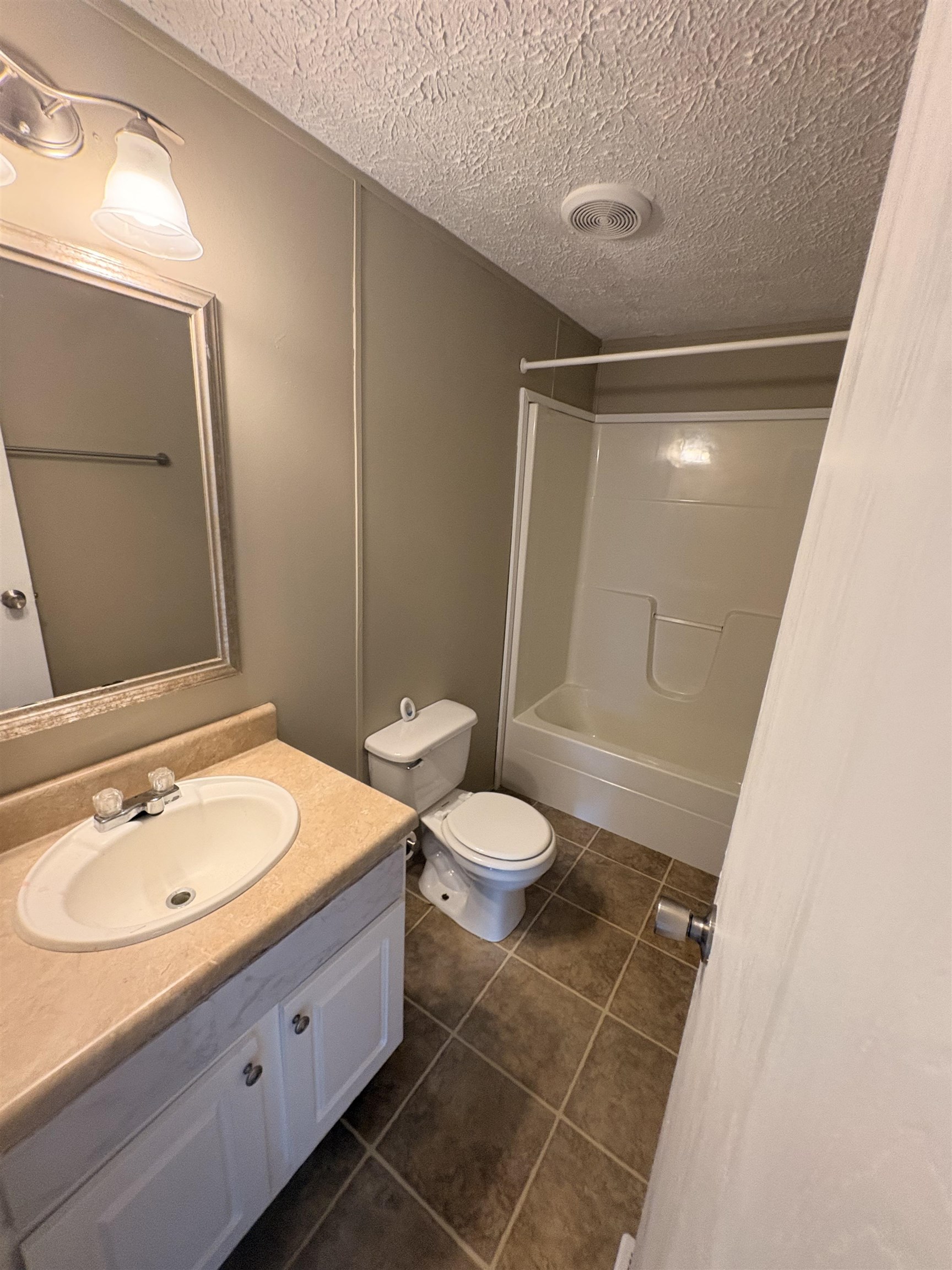 2700 Capricorn Dr. Property Photo 27