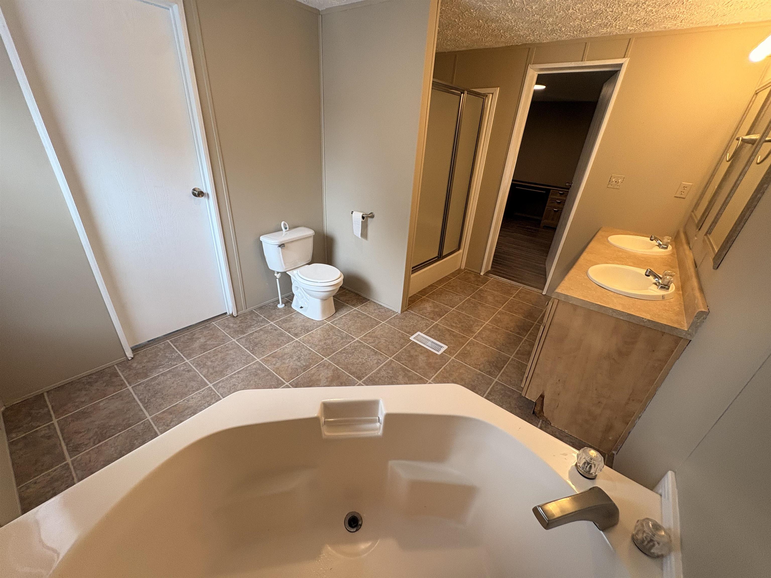2700 Capricorn Dr. Property Photo 42