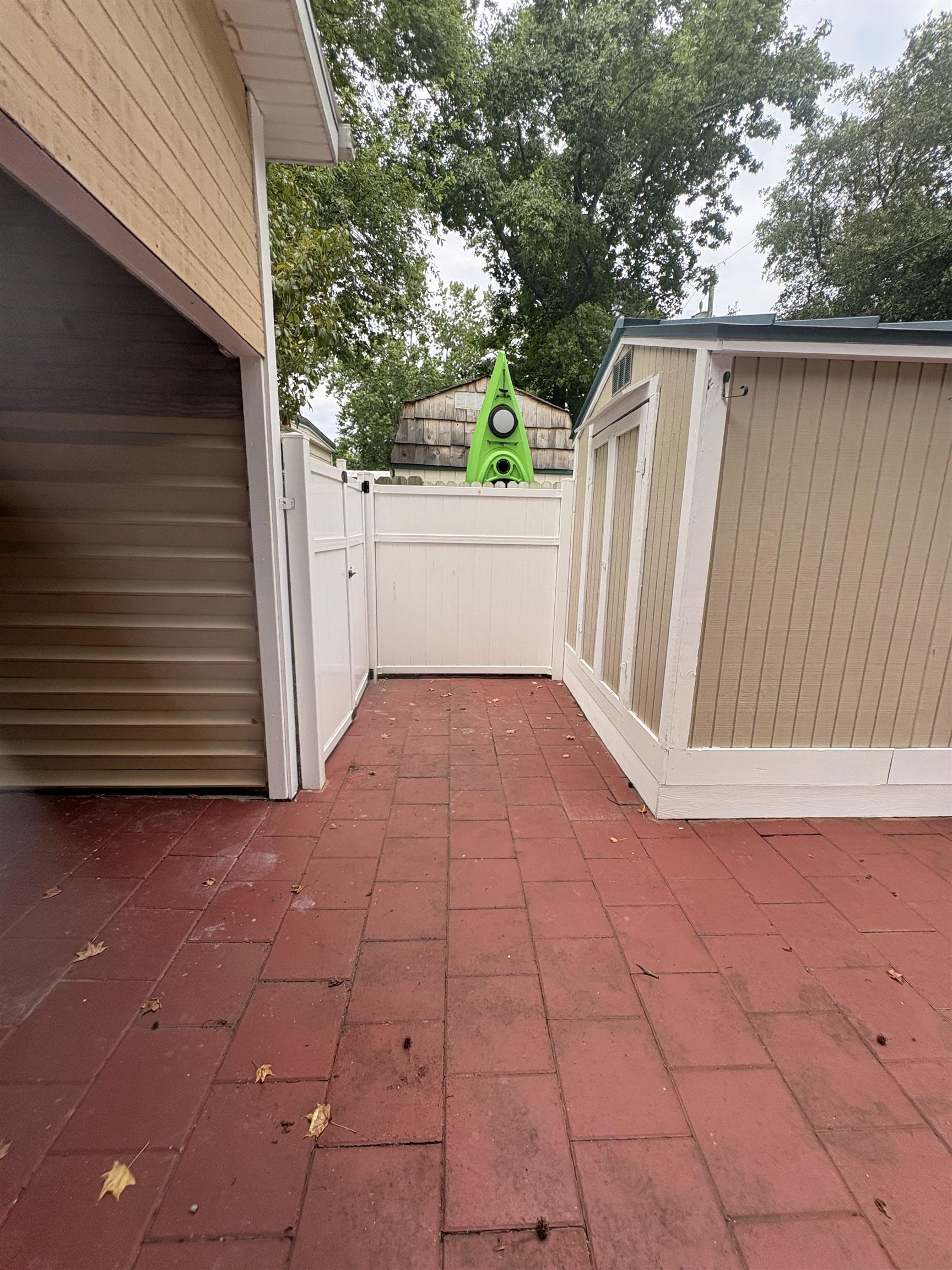 2700 Capricorn Dr. Property Photo 69