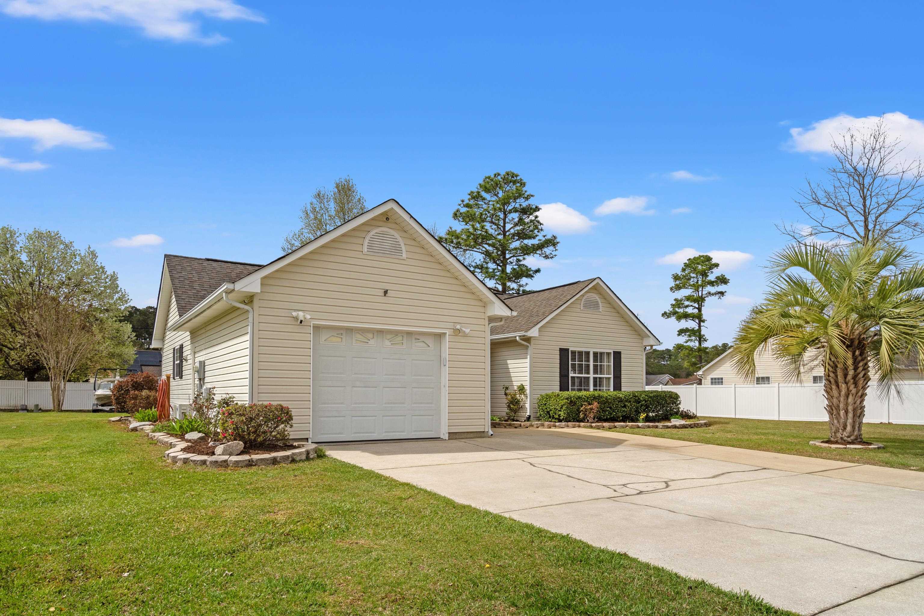 2701 Ivy Glen Dr. Property Photo 31