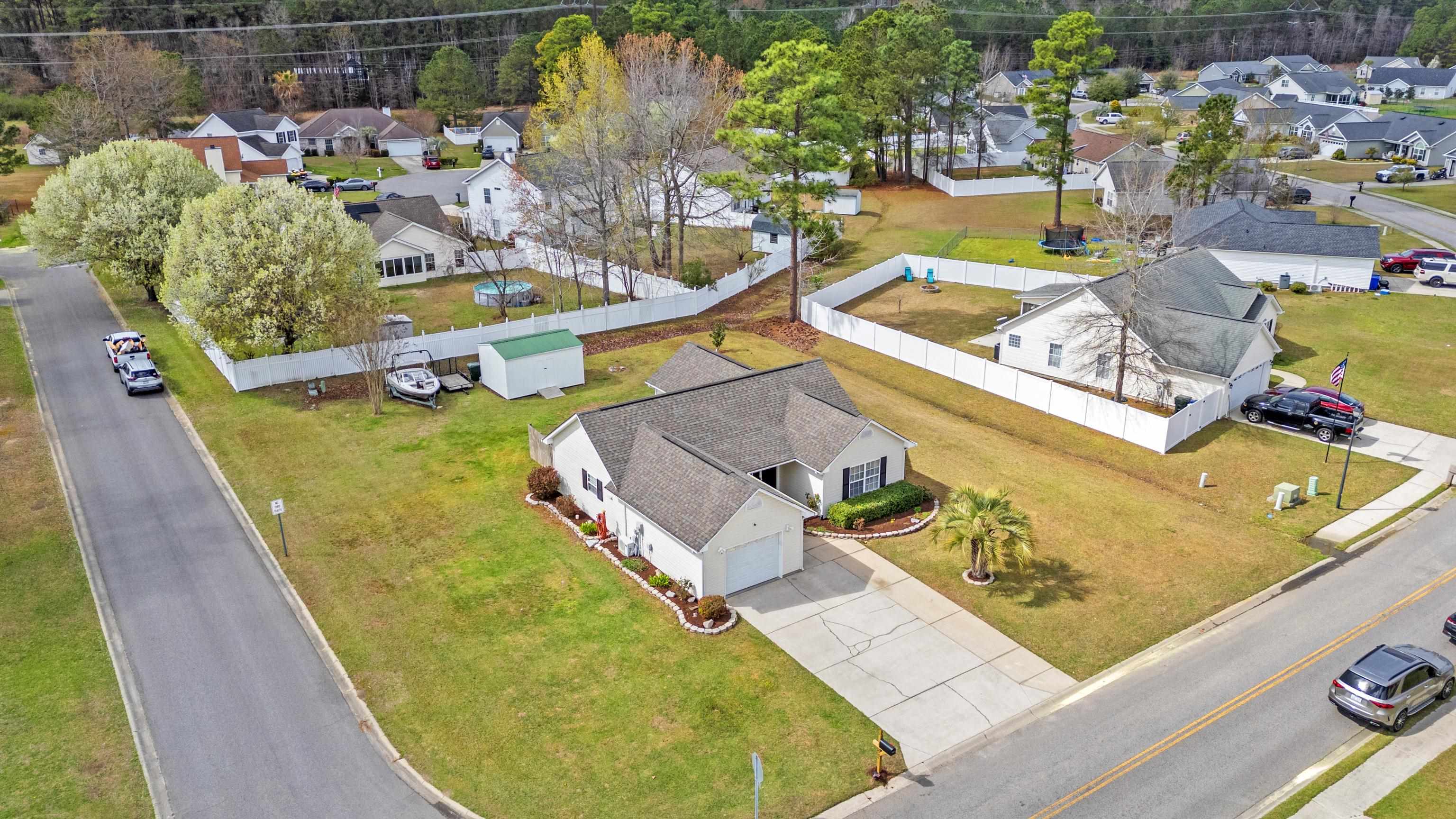 2701 Ivy Glen Dr. Property Photo 38