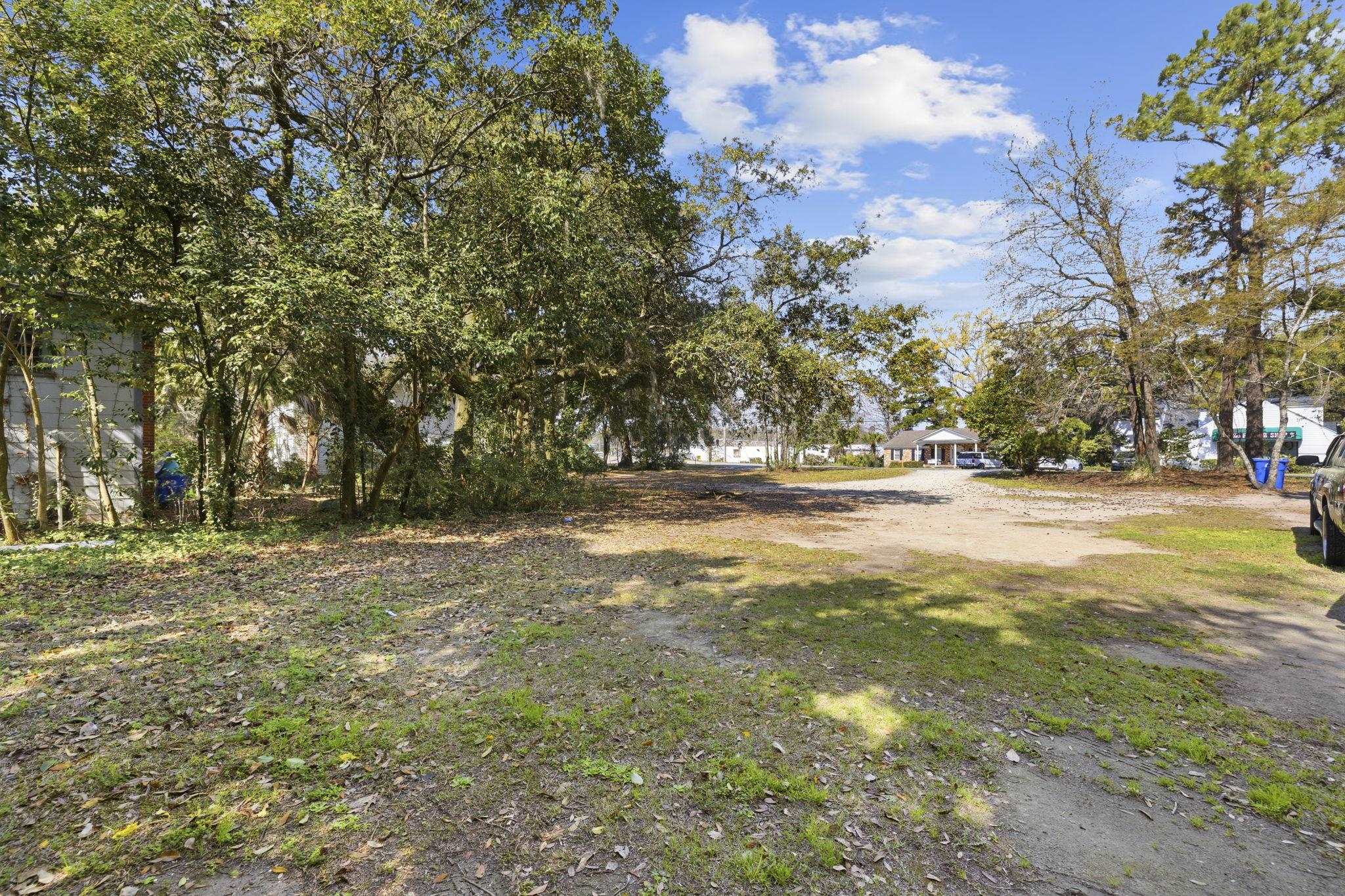 202 Broadway St. Property Photo 18