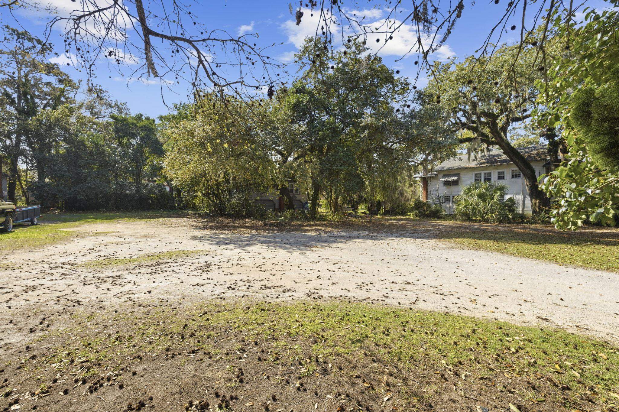 202 Broadway St. Property Photo 19