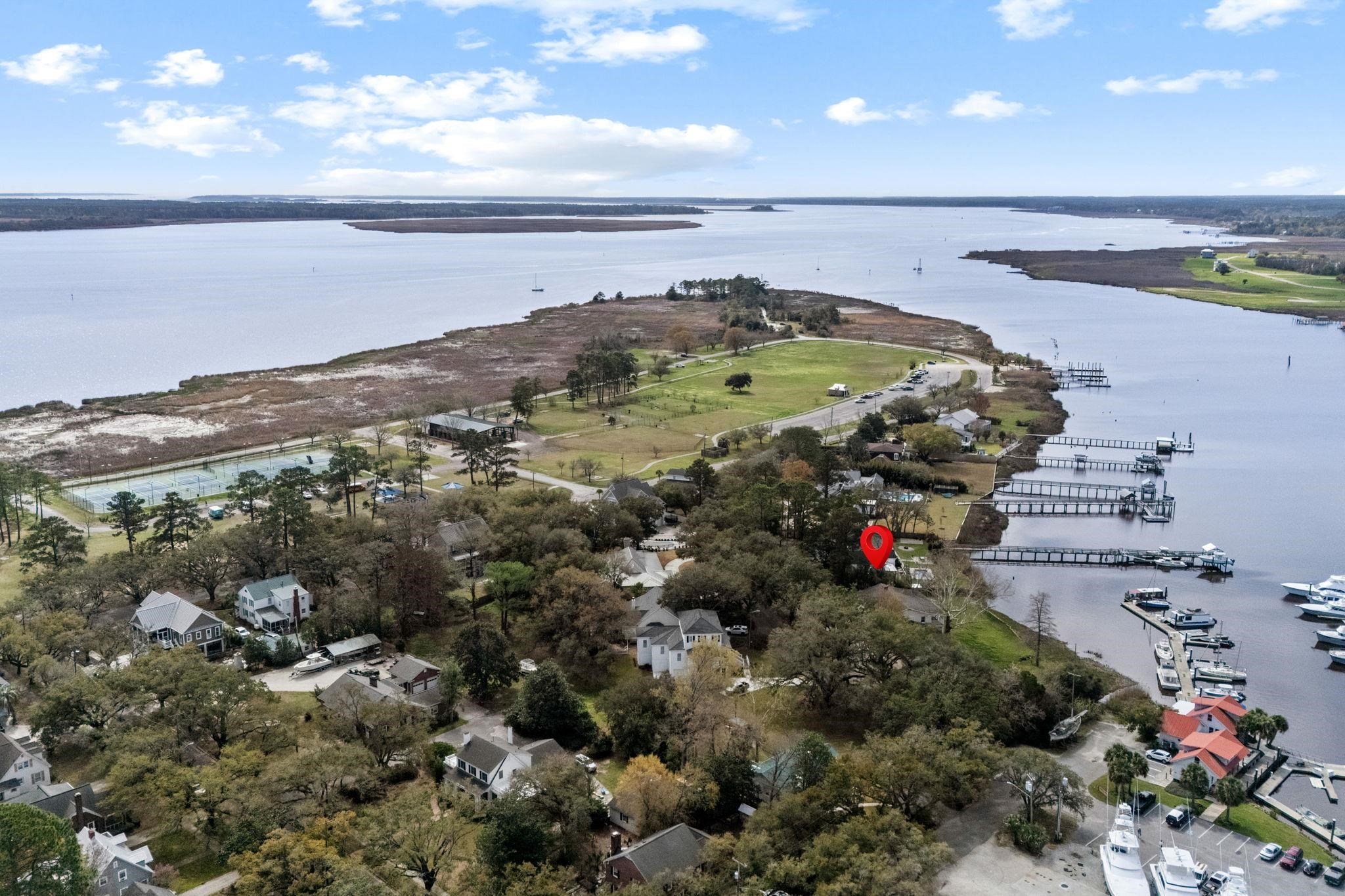 203 River St. Property Photo 6