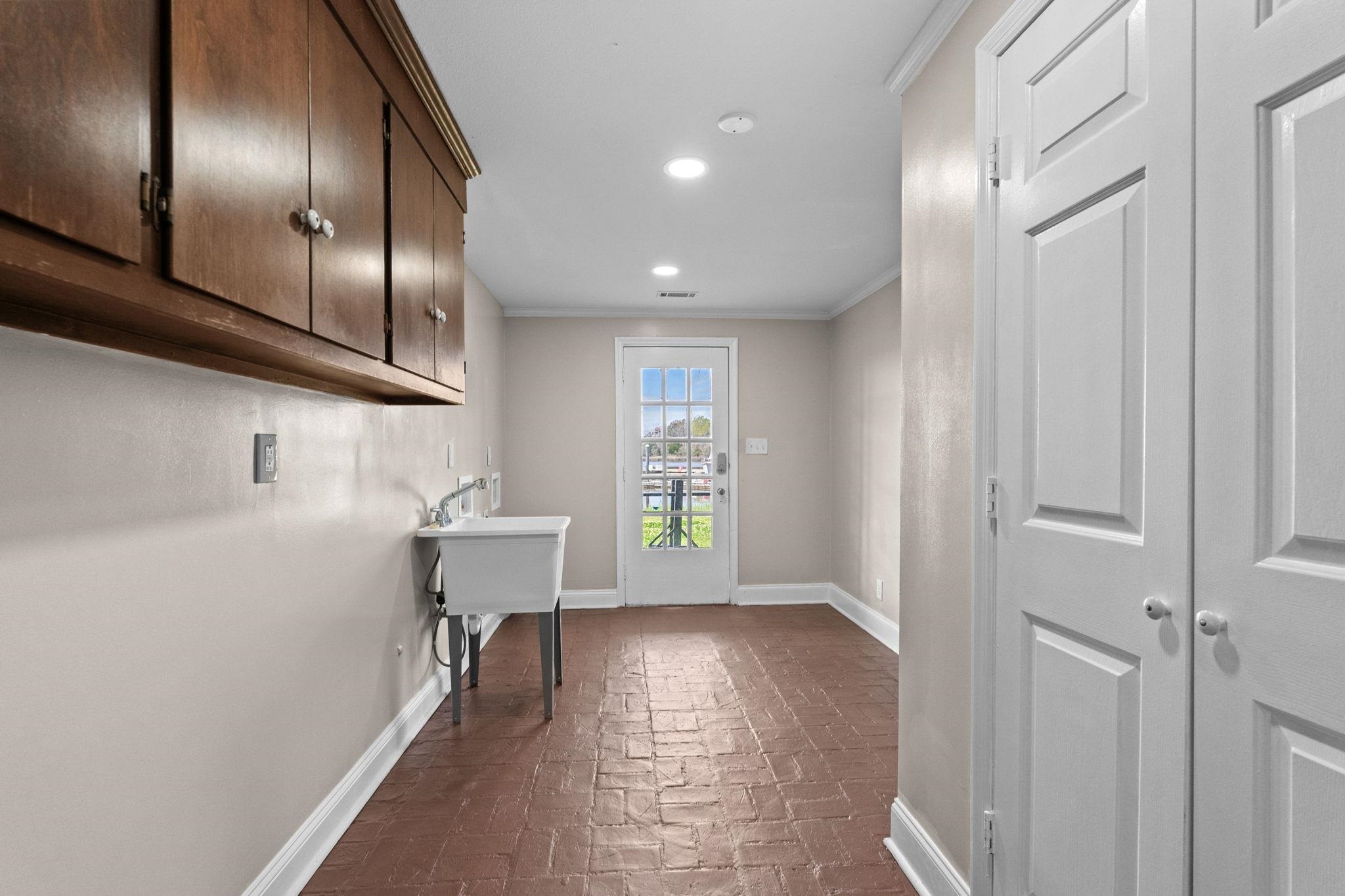 203 River St. Property Photo 54