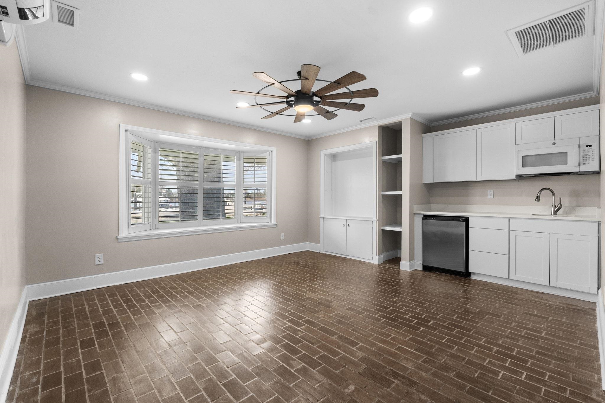 203 River St. Property Photo 57