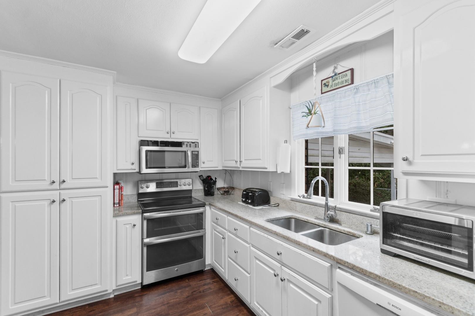 152 Busbee St. Property Photo 12