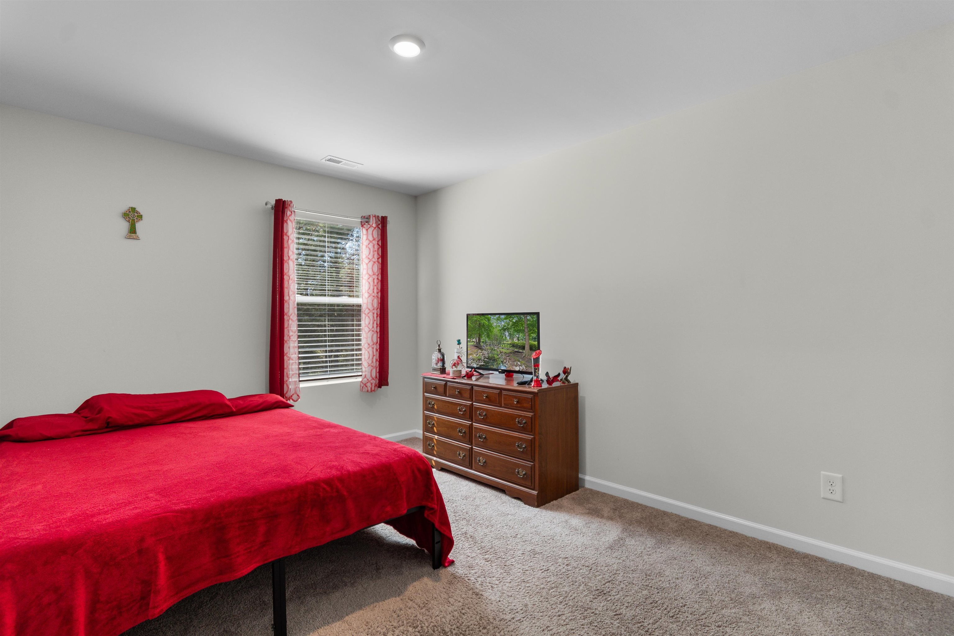 152 Wagner Cir. Property Photo 32