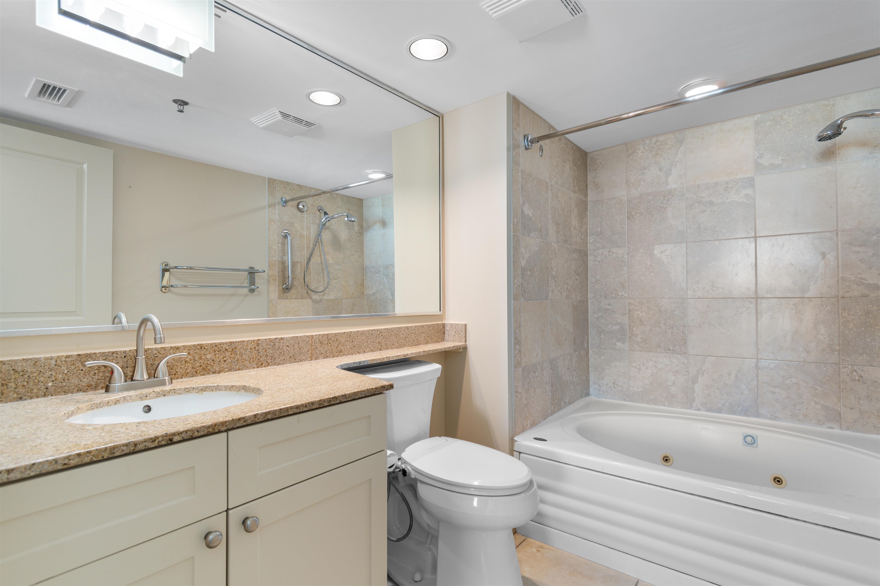 2301 S Ocean Blvd. Property Photo 26