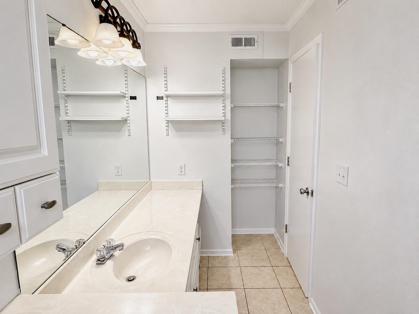 8845 Chandler Dr. Property Photo 18