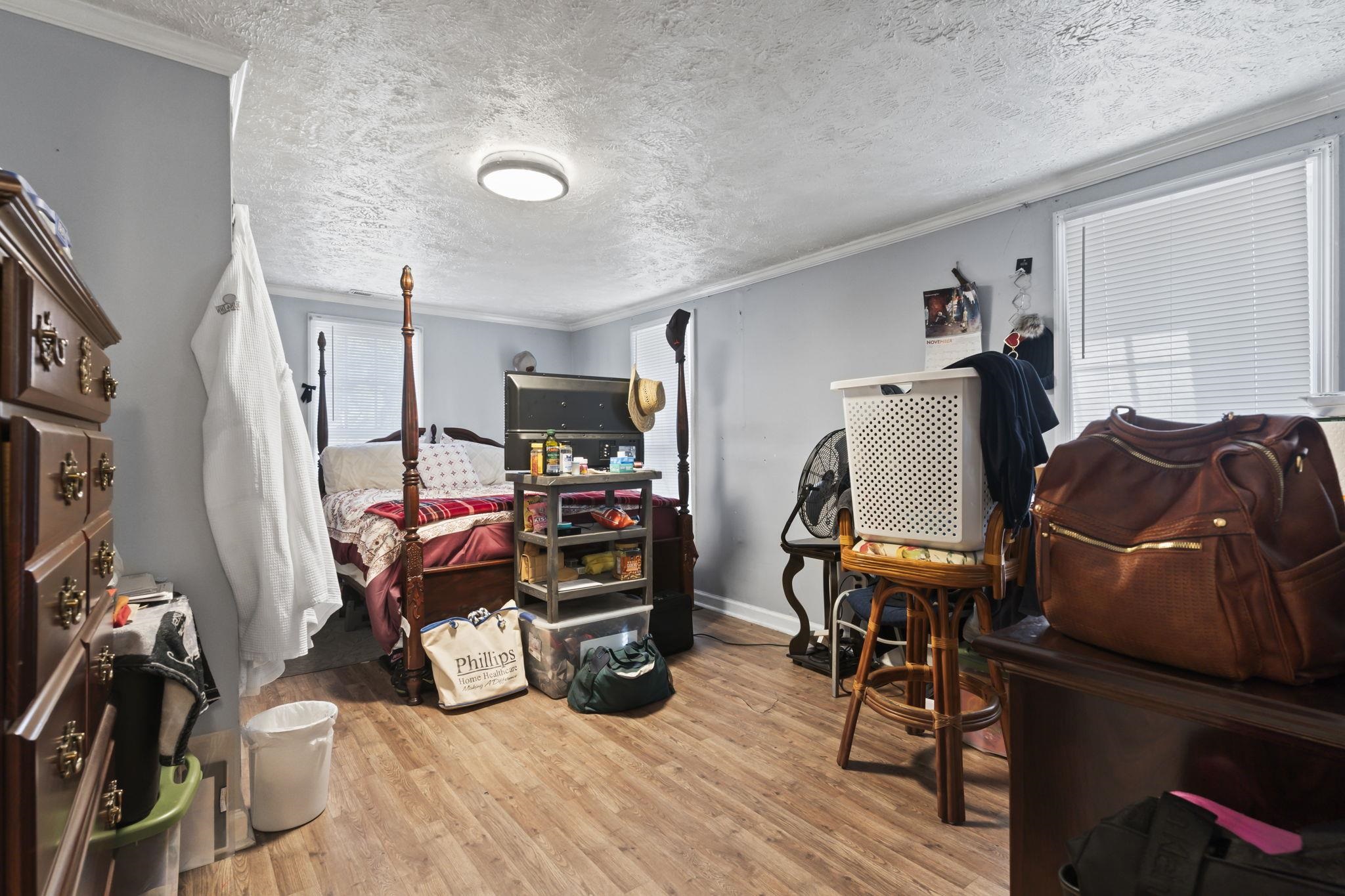 3055 Chestnut St. Property Photo 11