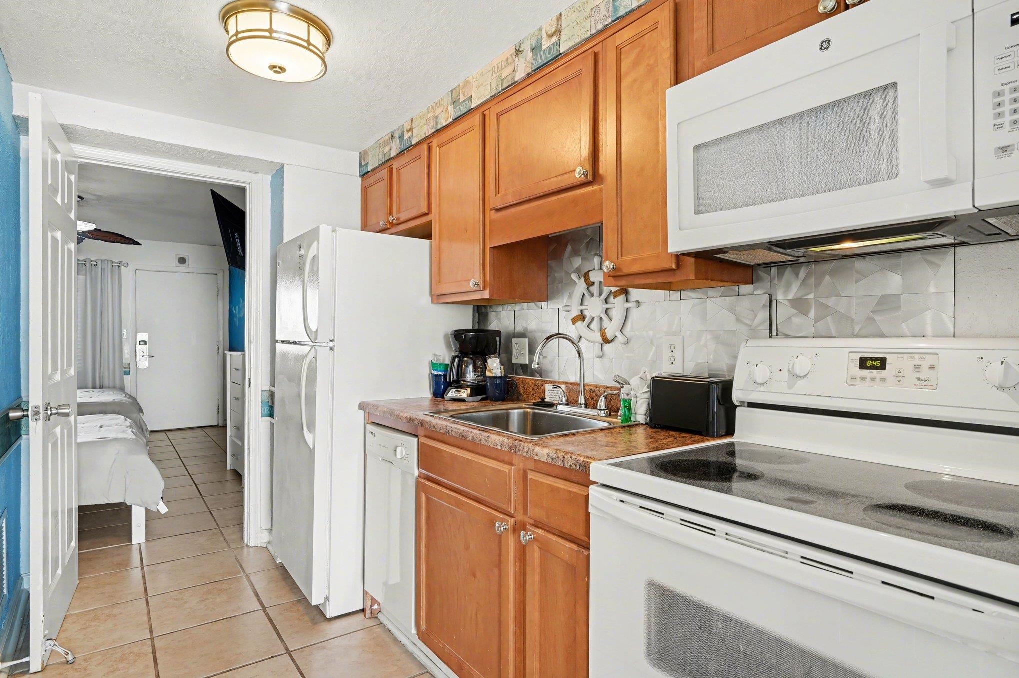 2406 N Ocean Blvd. Property Photo 8