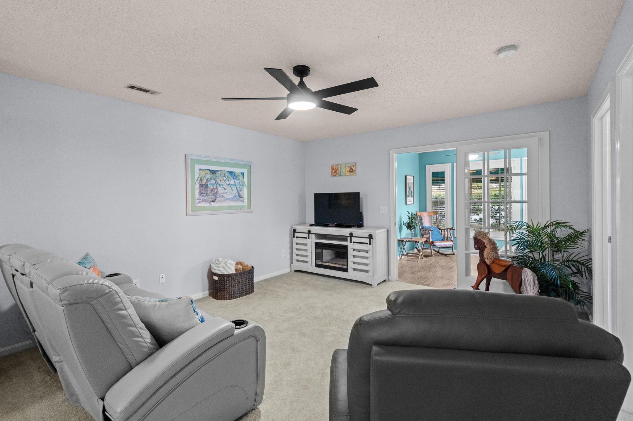 9730 Leyland Dr. Property Photo 8