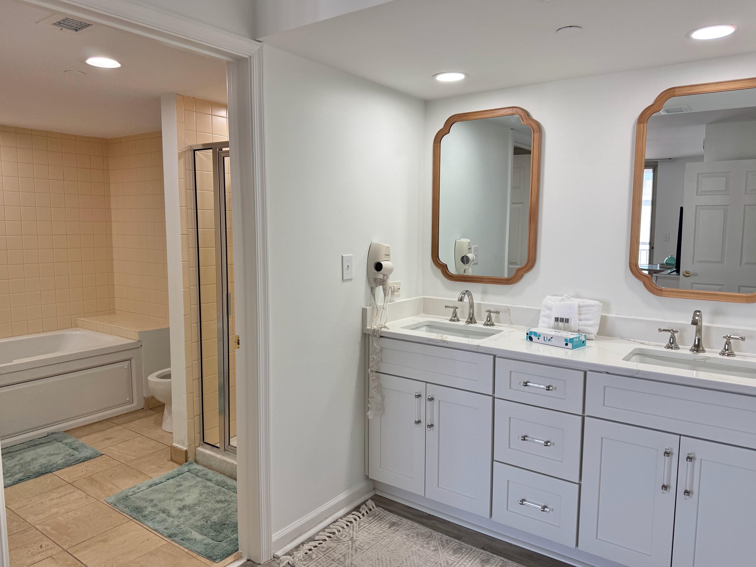 8560 Queensway Blvd. Property Photo 29