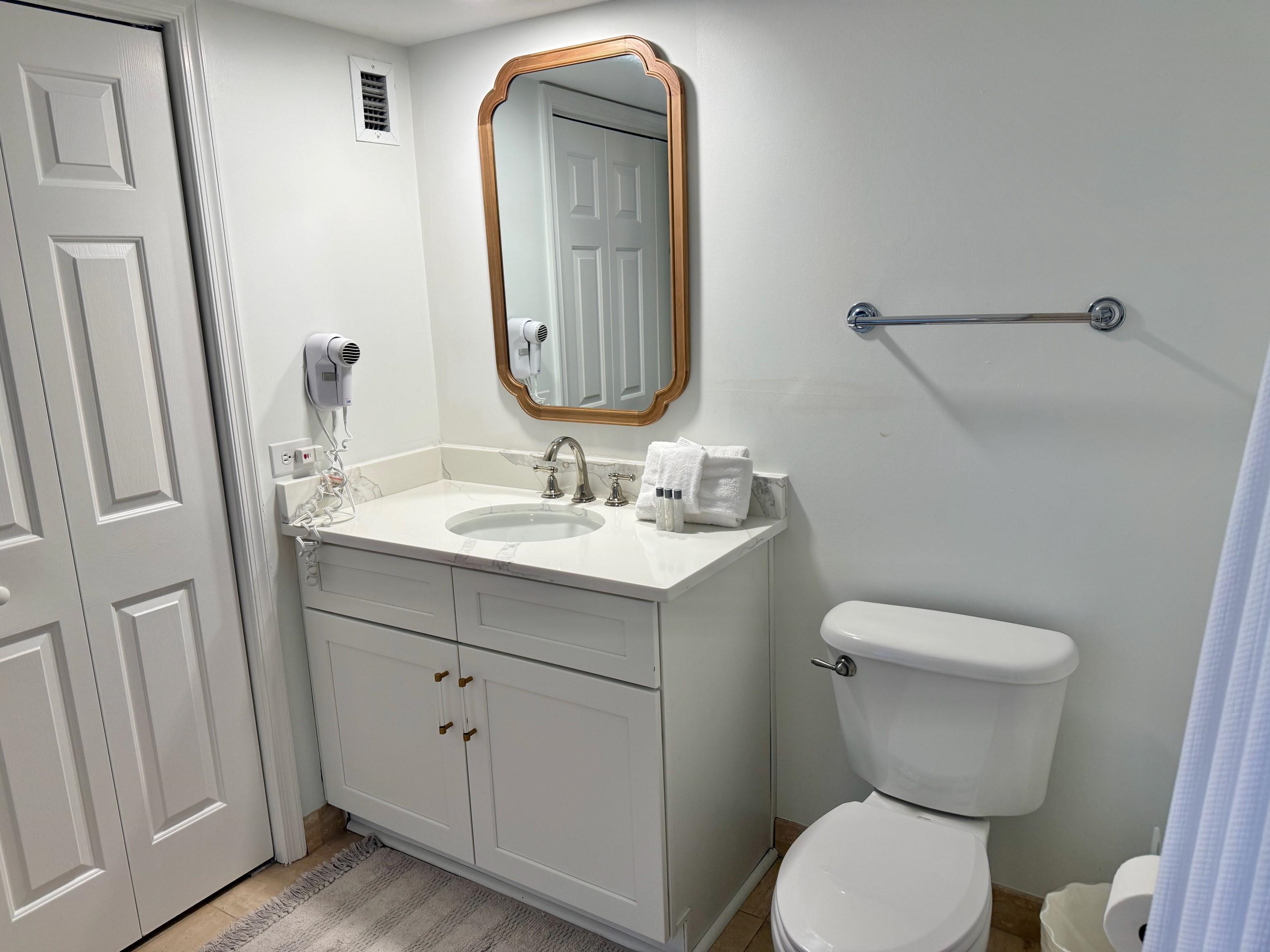 8560 Queensway Blvd. Property Photo 38