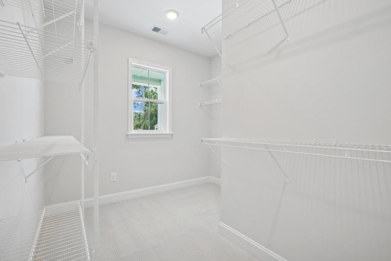 2444 Hillbourne Loop Property Photo 14