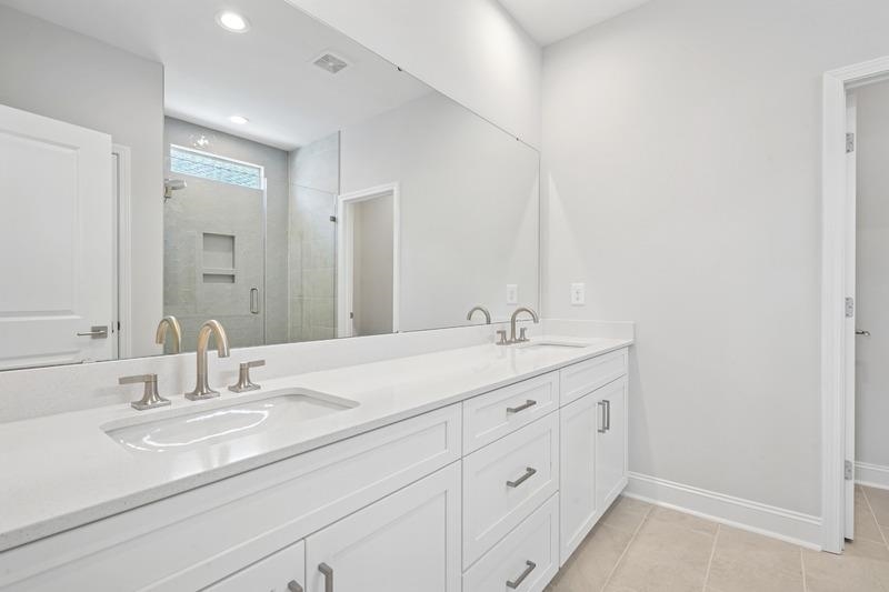 2444 Hillbourne Loop Property Photo 15