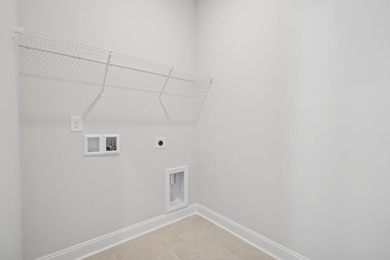 2444 Hillbourne Loop Property Photo 16