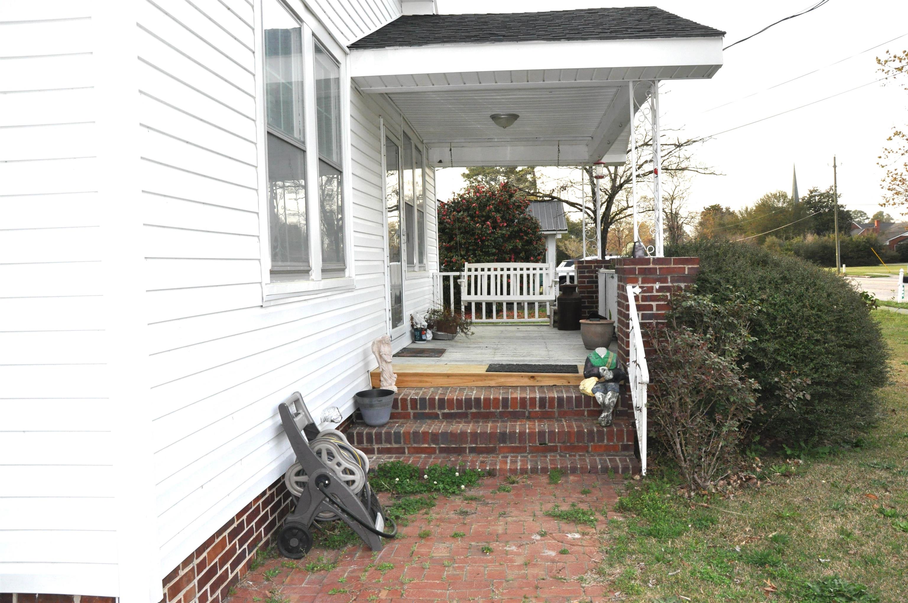 910 Sandy Bluff Rd. Property Photo 9