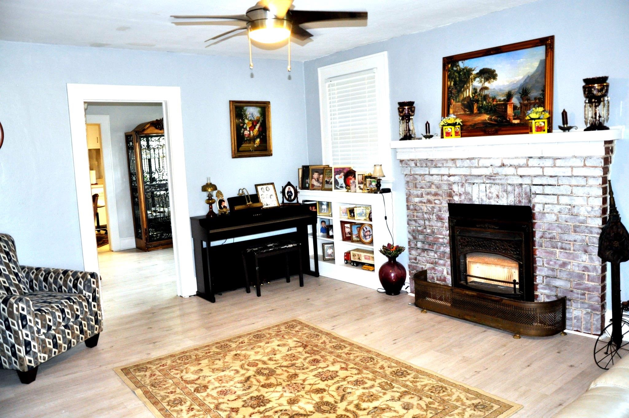 910 Sandy Bluff Rd. Property Photo 11