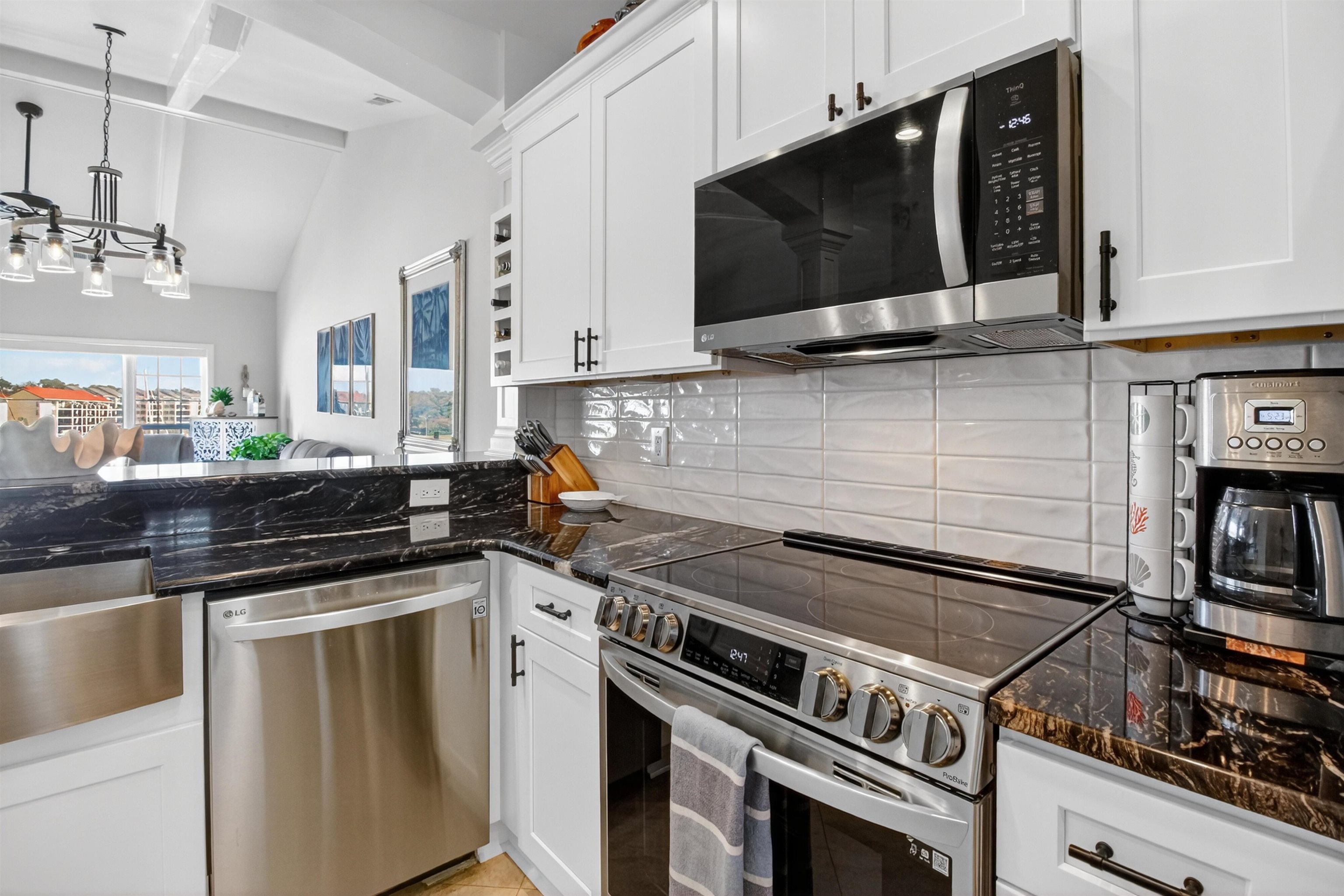 4609 Lightkeepers Way Property Photo 8
