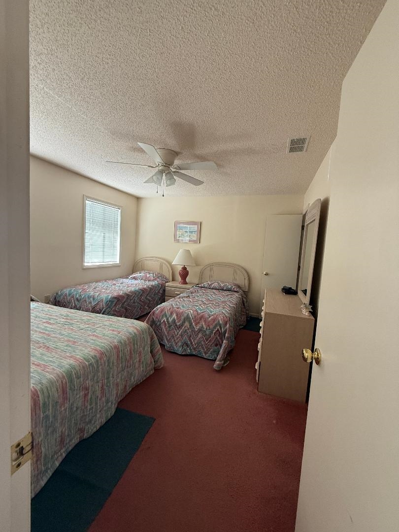 1026 Red Tree Circle Property Photo 4