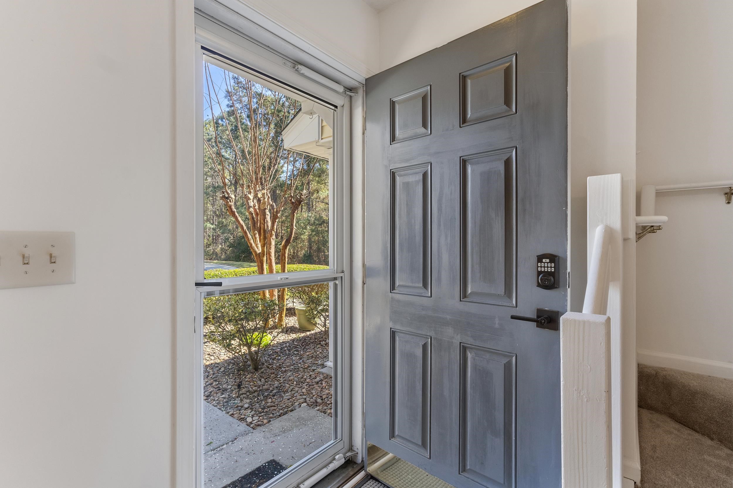 453 Seabert Rd. Property Photo 4