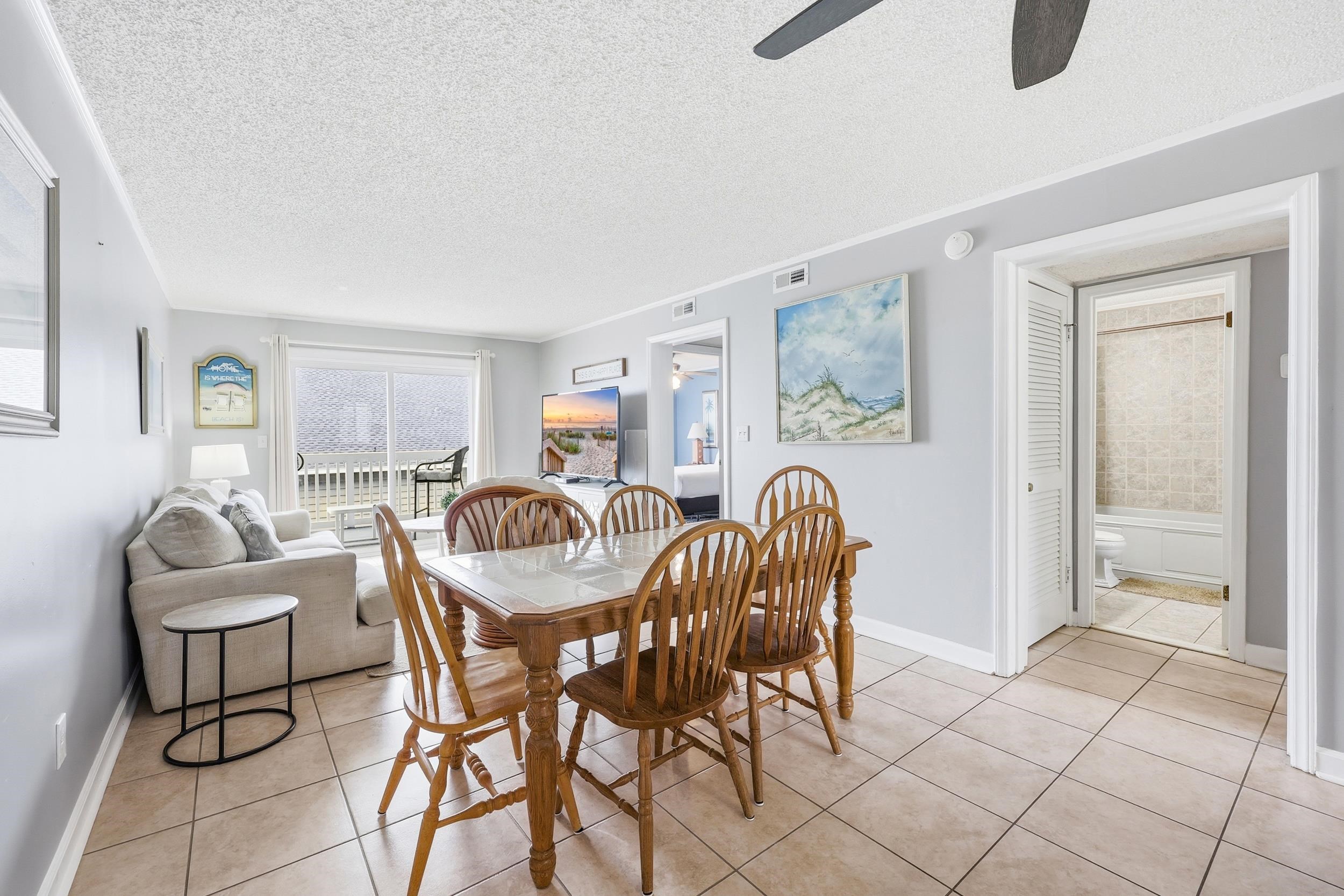 5200 N Ocean Blvd. Property Photo 4