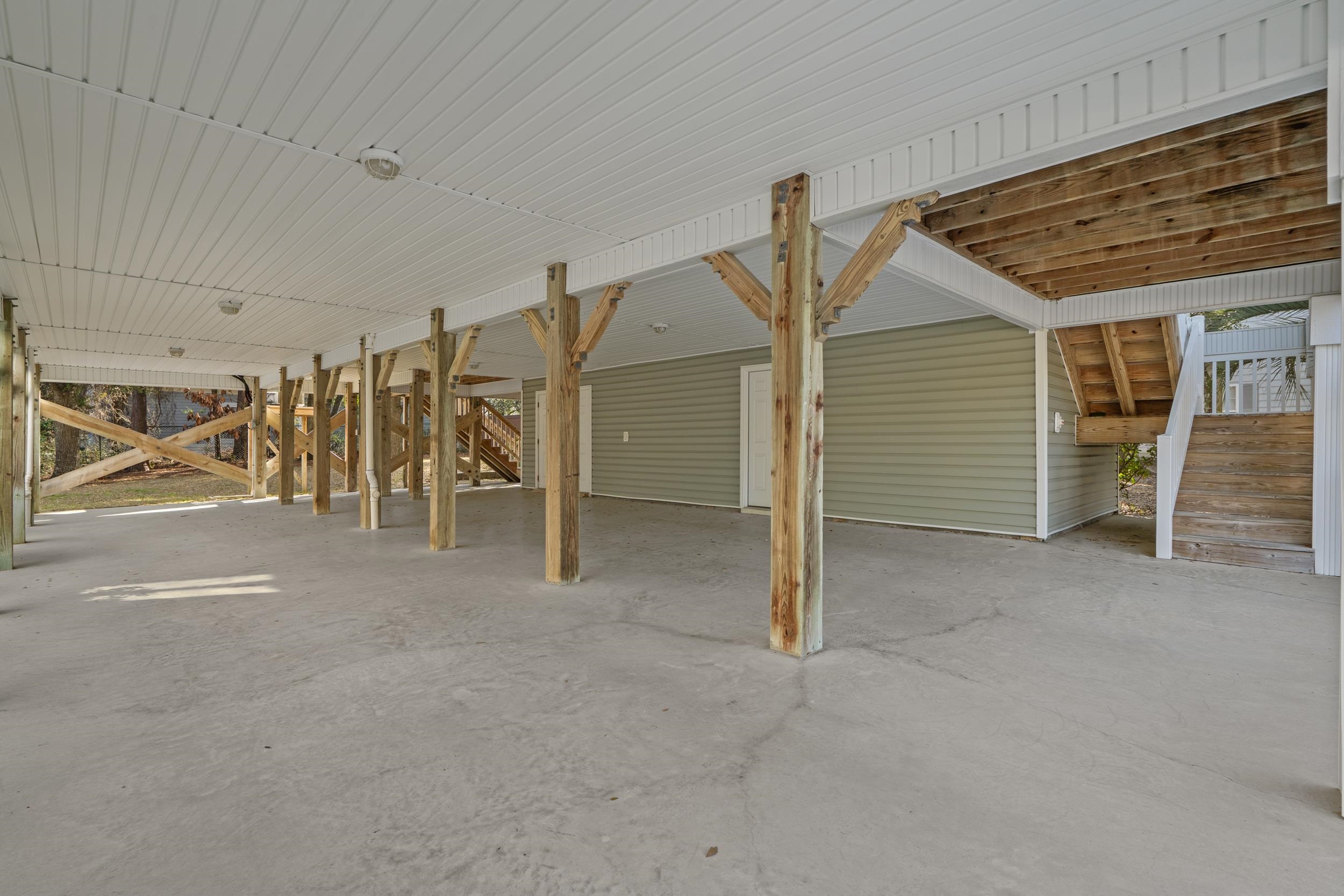 320 5th Ave. S Property Photo 9