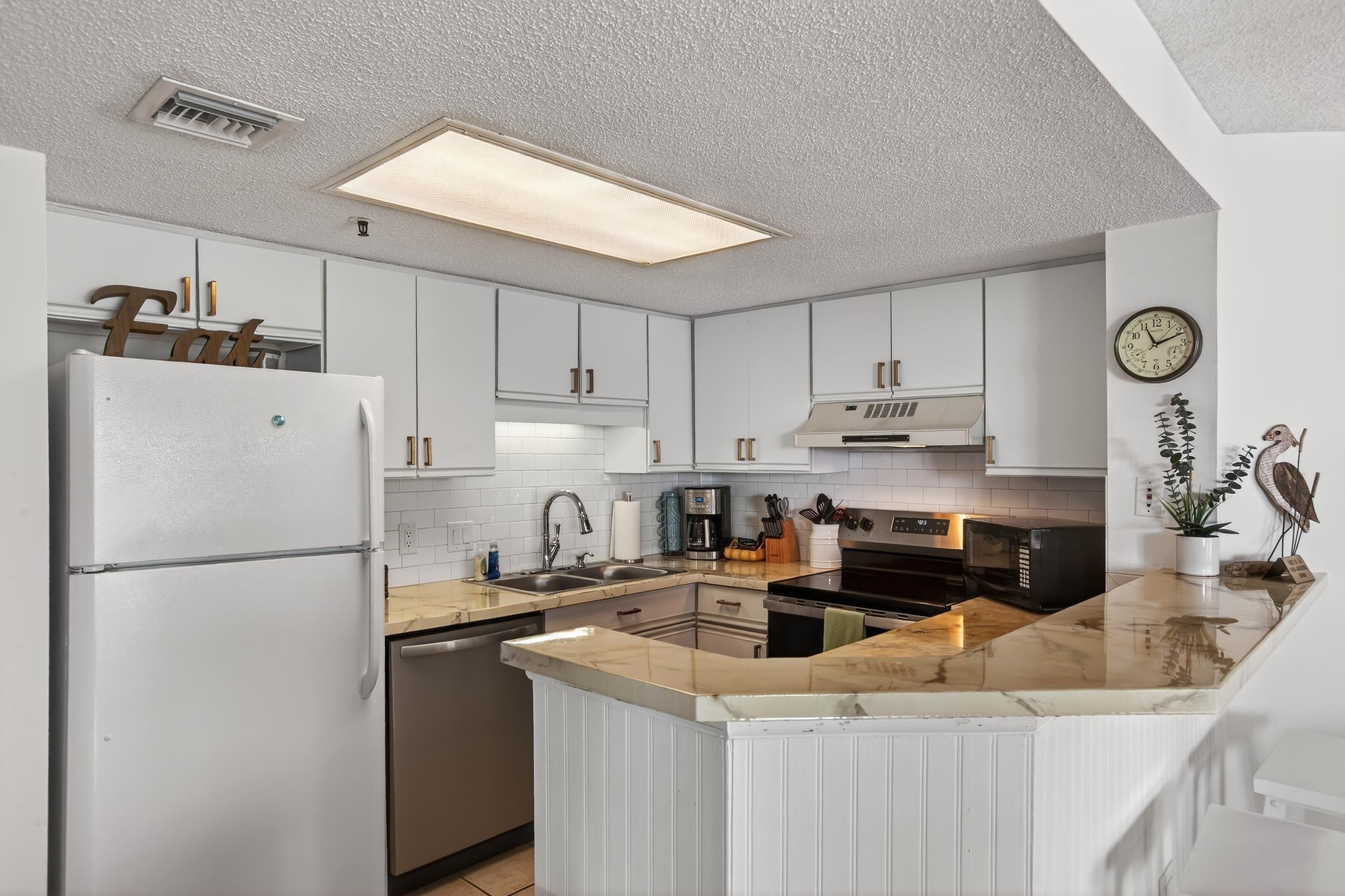 5511 North Ocean Blvd. Property Photo 14