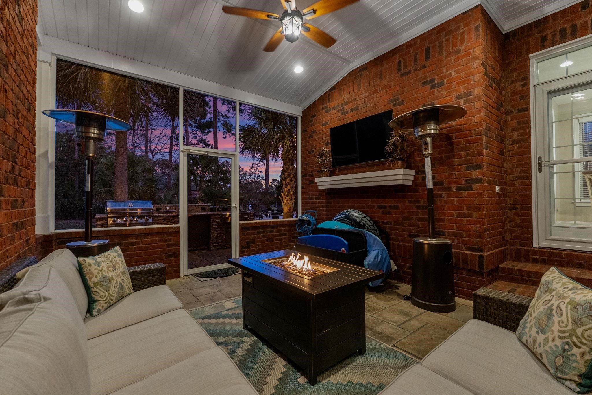 3004 Bellfield Ct. Property Photo 4
