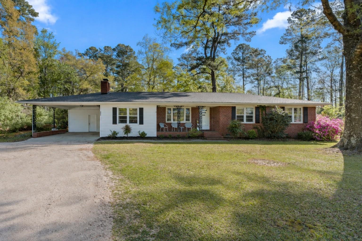 2090 Little Lamb Rd. Property Photo 1