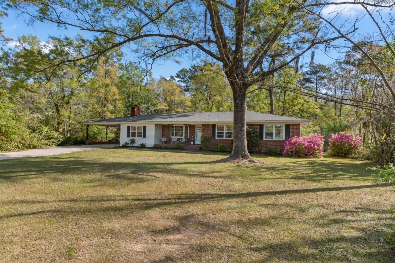 2090 Little Lamb Rd. Property Photo 4