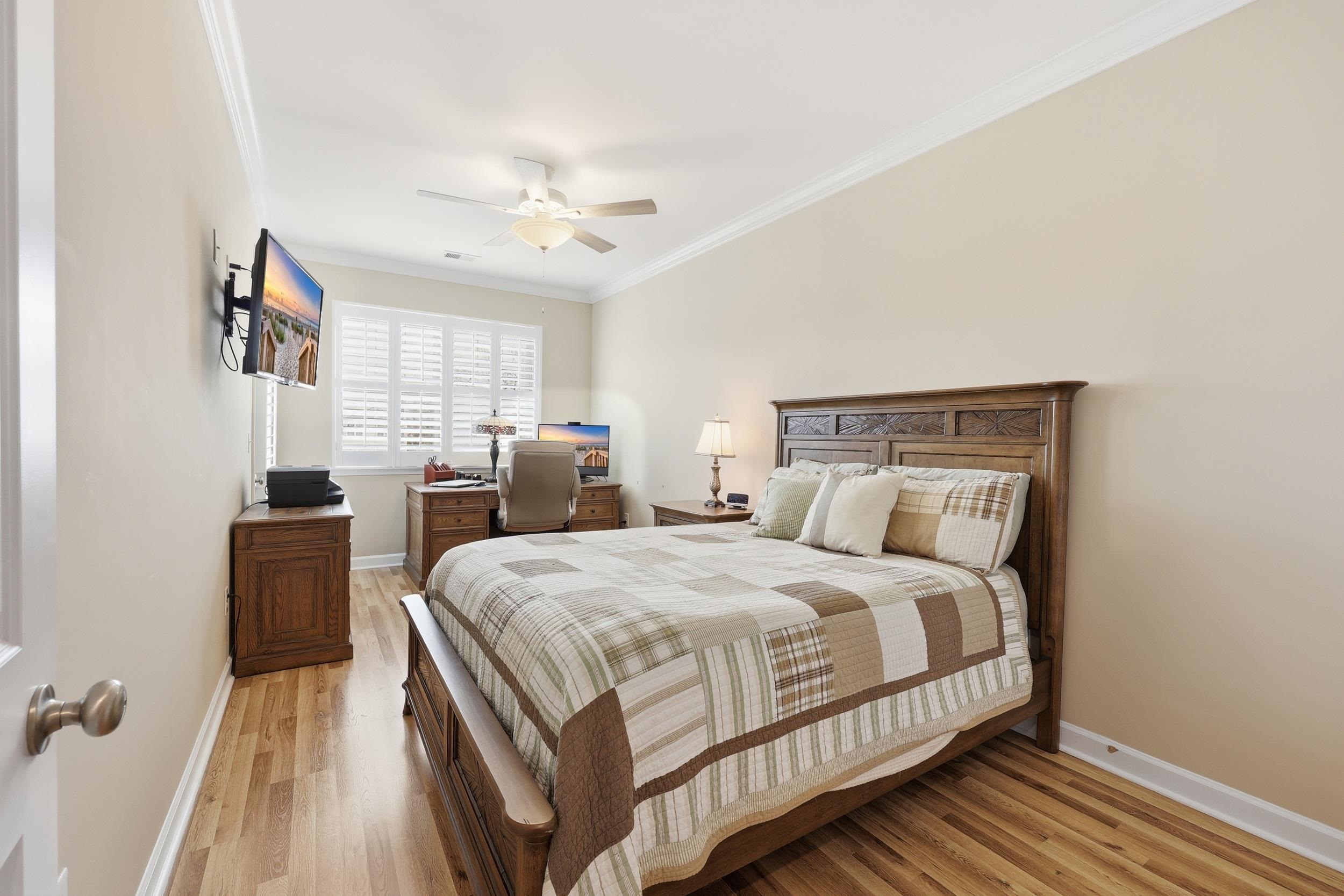122 Oyster Bay Dr. Property Photo 32