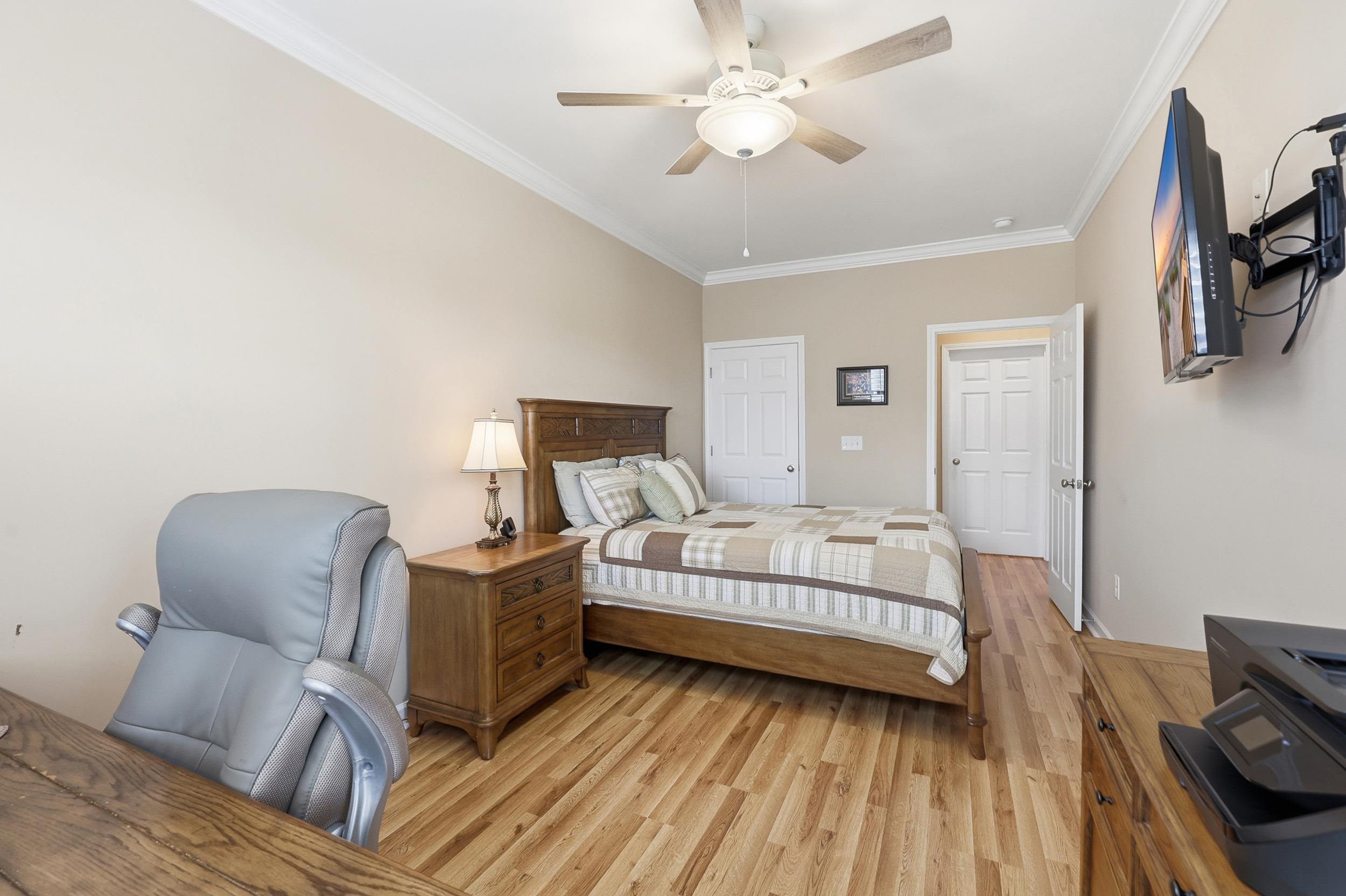 122 Oyster Bay Dr. Property Photo 33