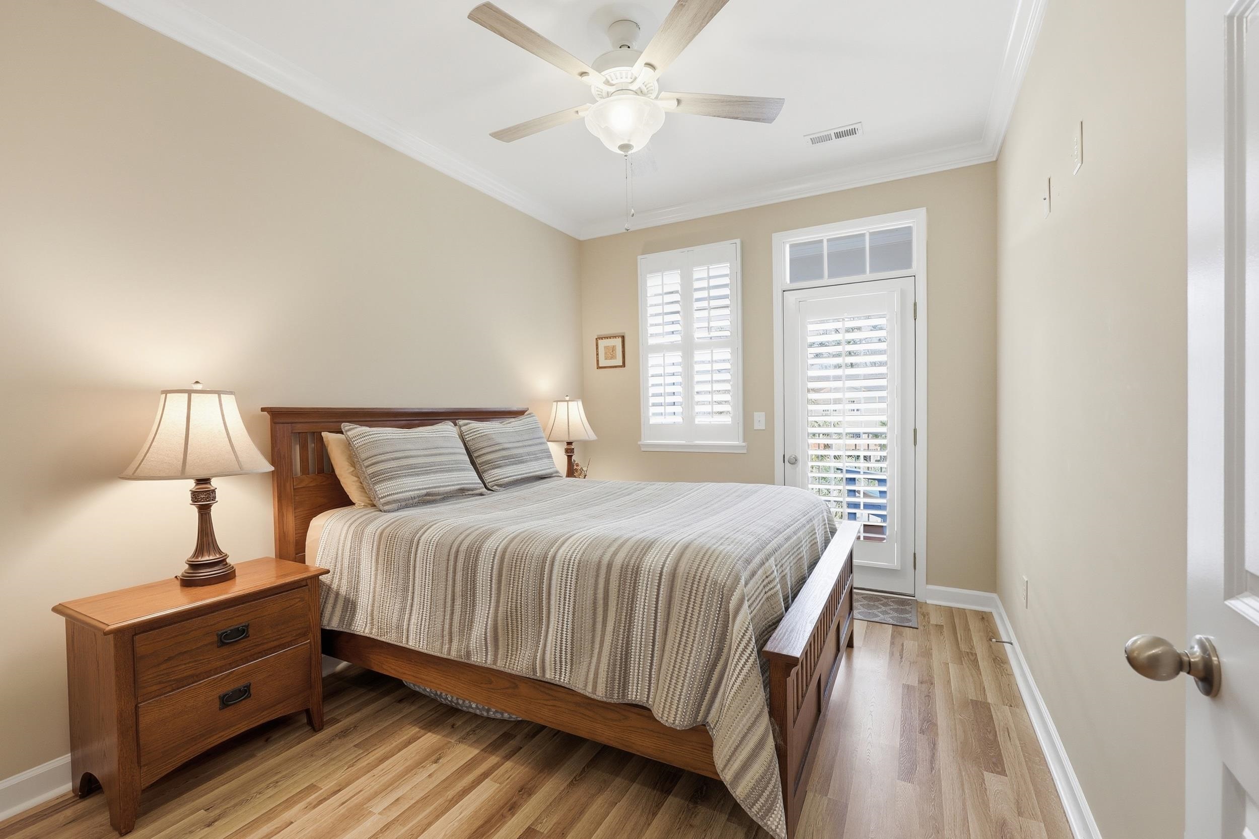 122 Oyster Bay Dr. Property Photo 35