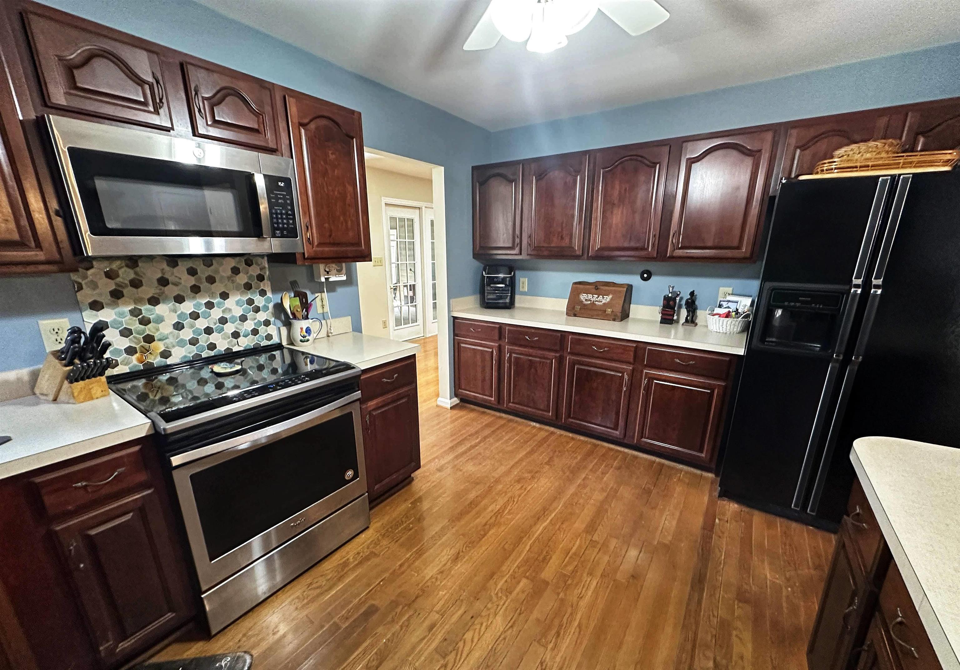 3174 River Bluff Ln. Property Photo 26