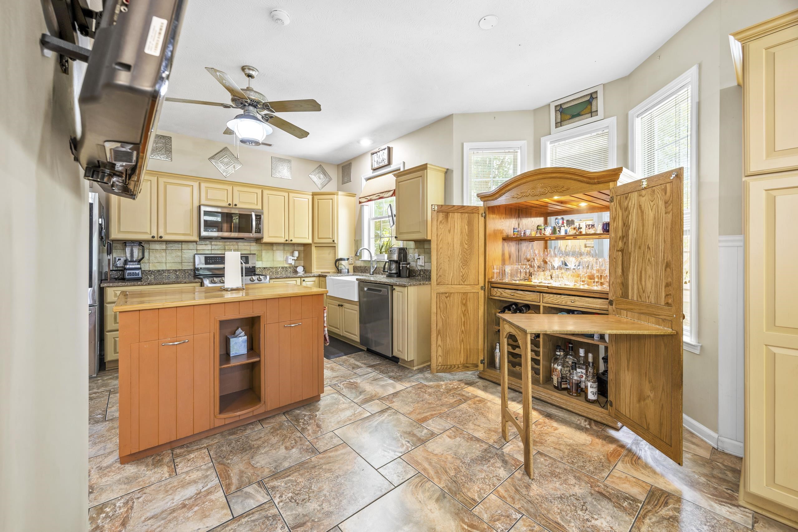 1419 Lighthouse Dr. Property Photo 10