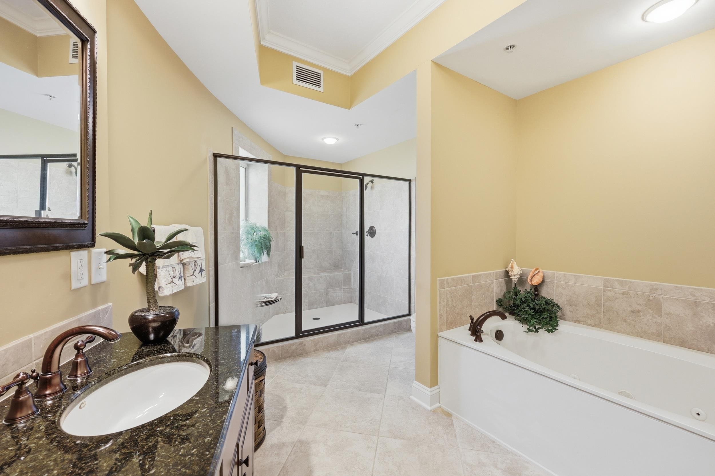 9547 Edgerton Dr. Property Photo 14
