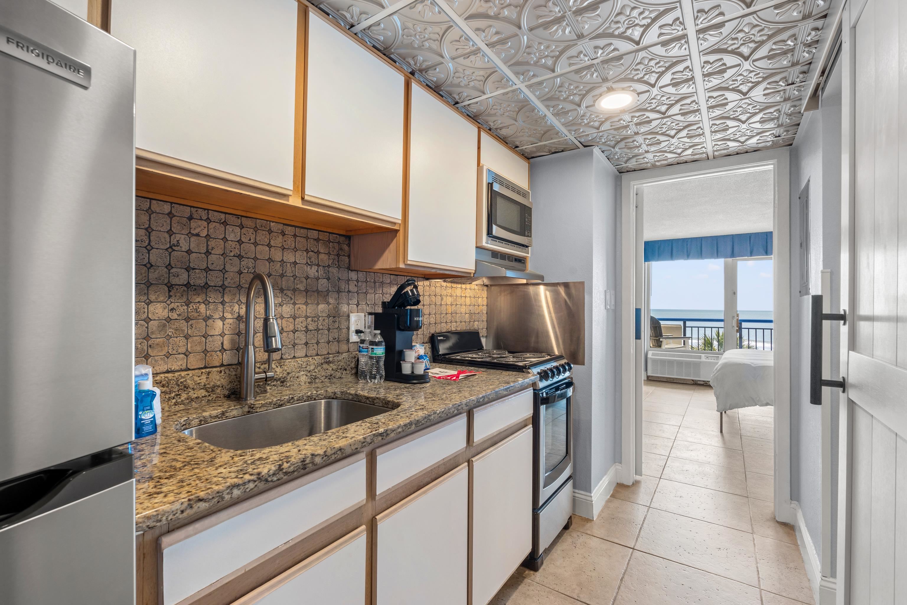 2300 Ocean Blvd. N Property Photo 6