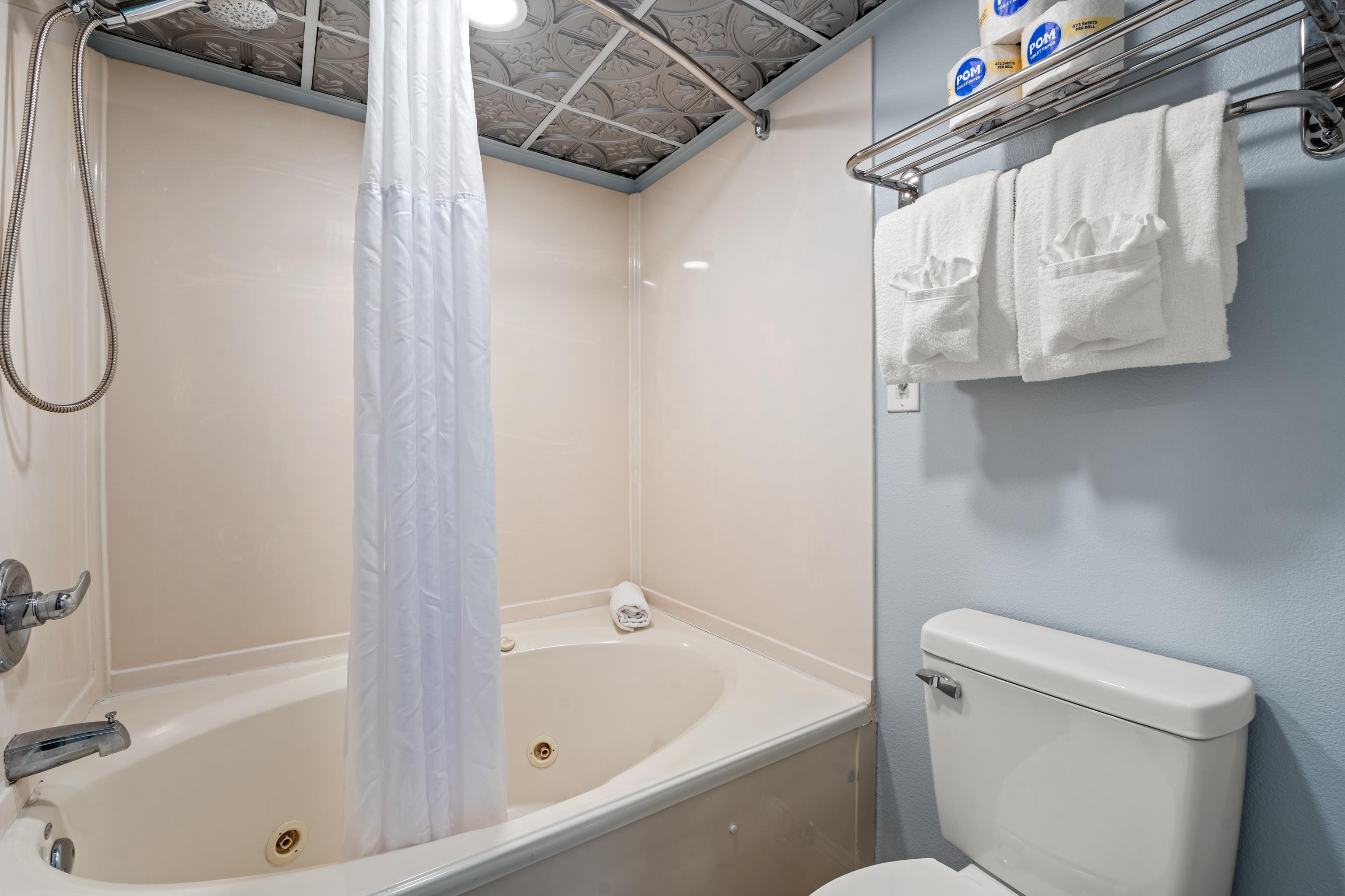 2300 Ocean Blvd. N Property Photo 10