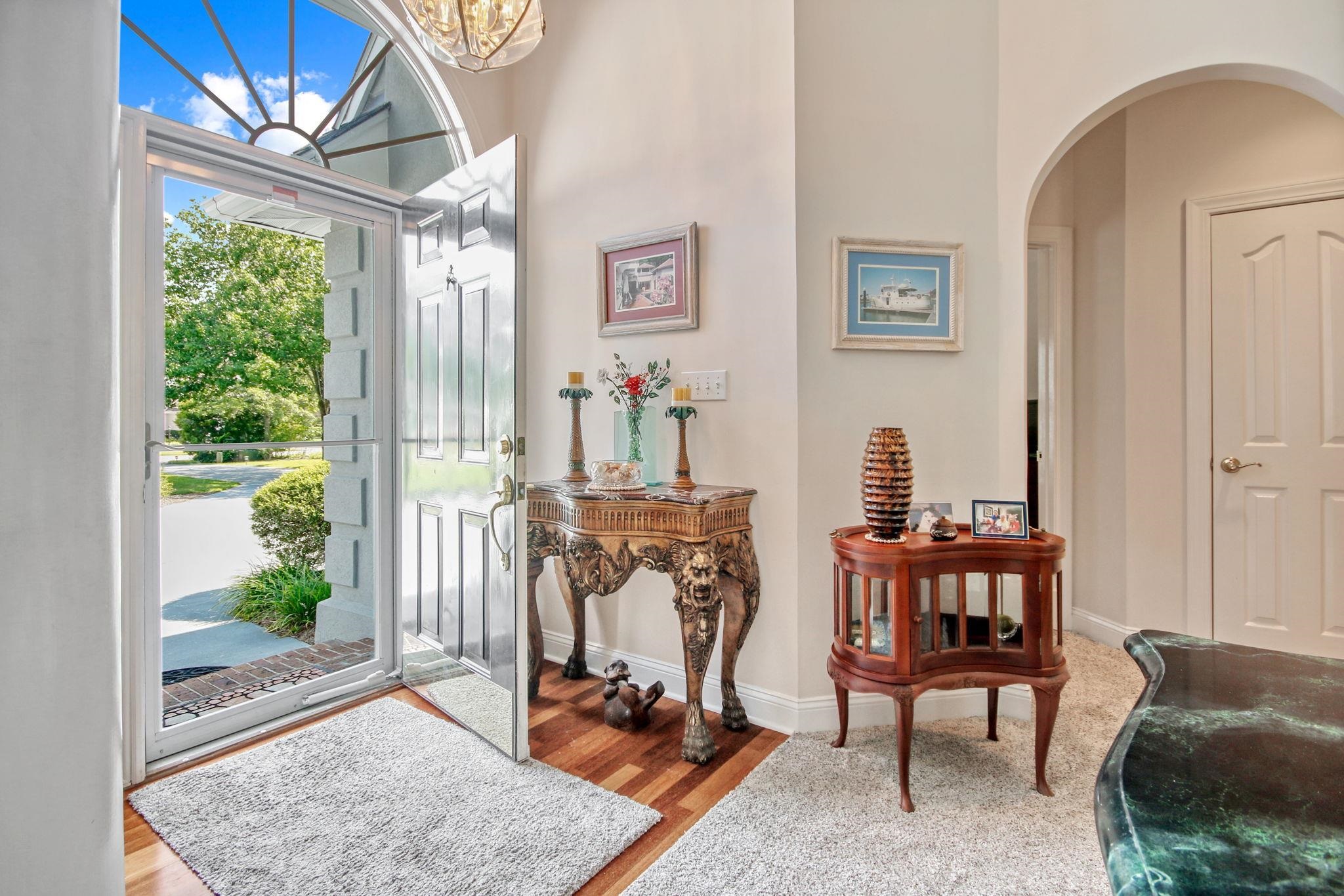 75 Haig Ct. Property Photo 4