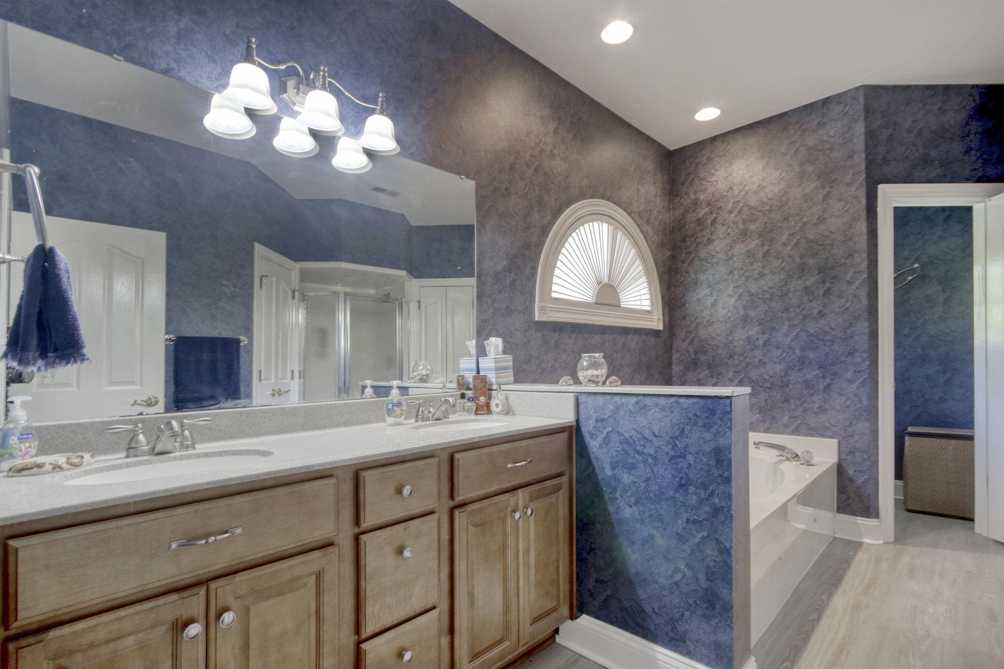 75 Haig Ct. Property Photo 22