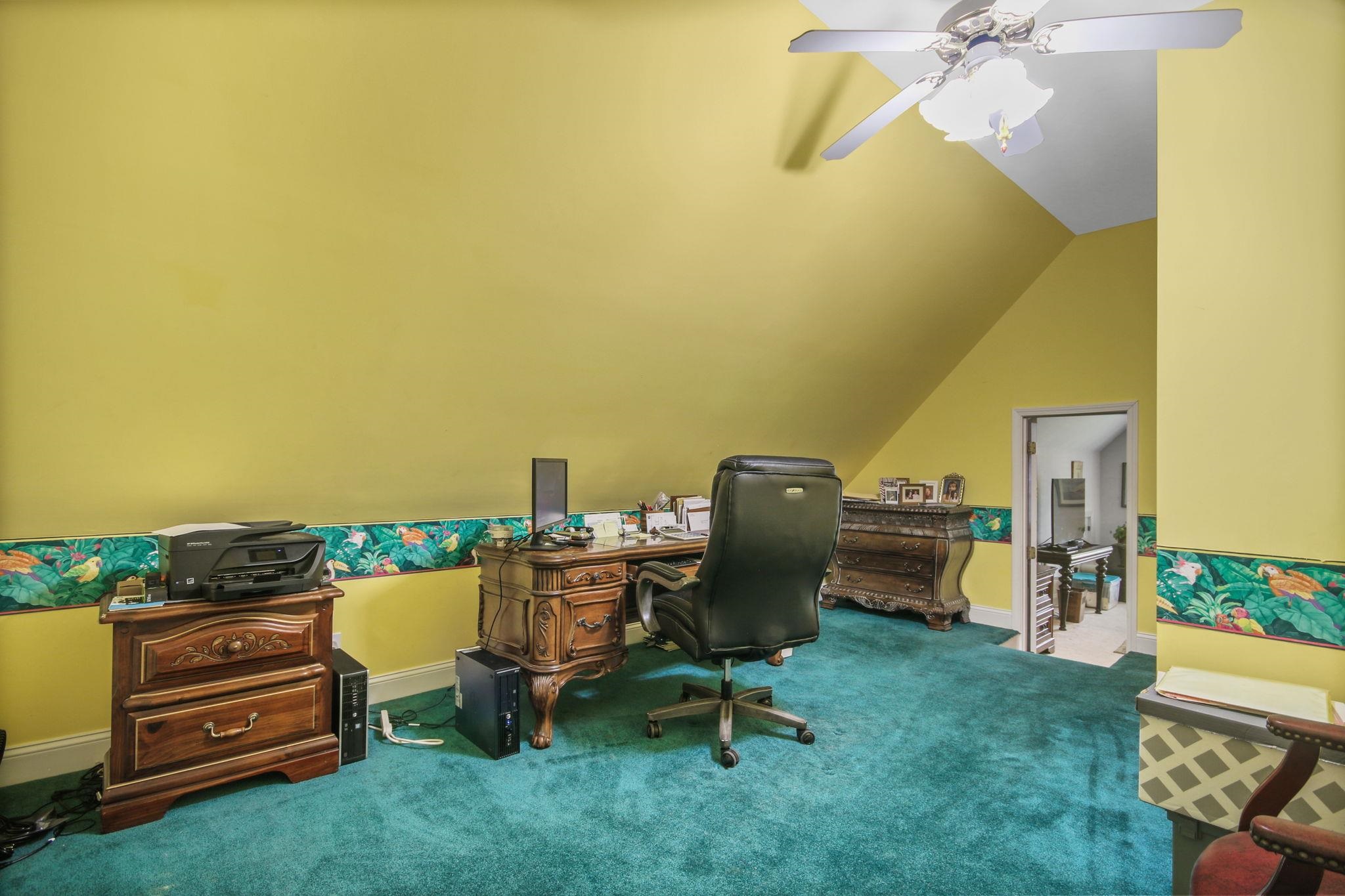 75 Haig Ct. Property Photo 39