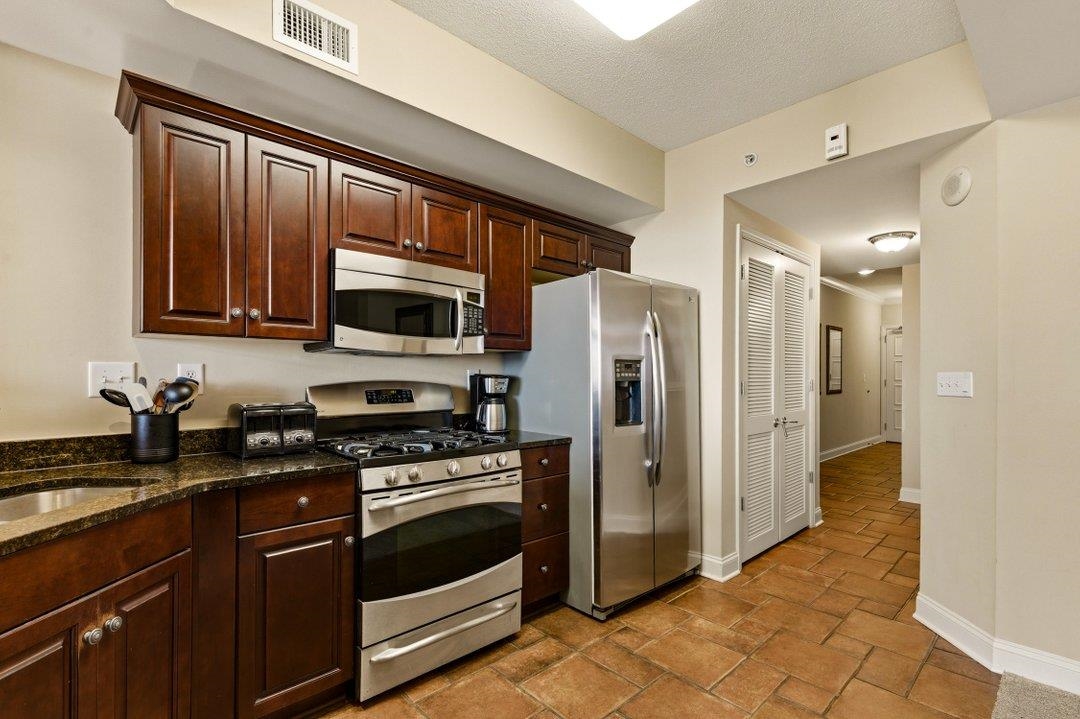 100 N Beach Blvd. Property Photo 12