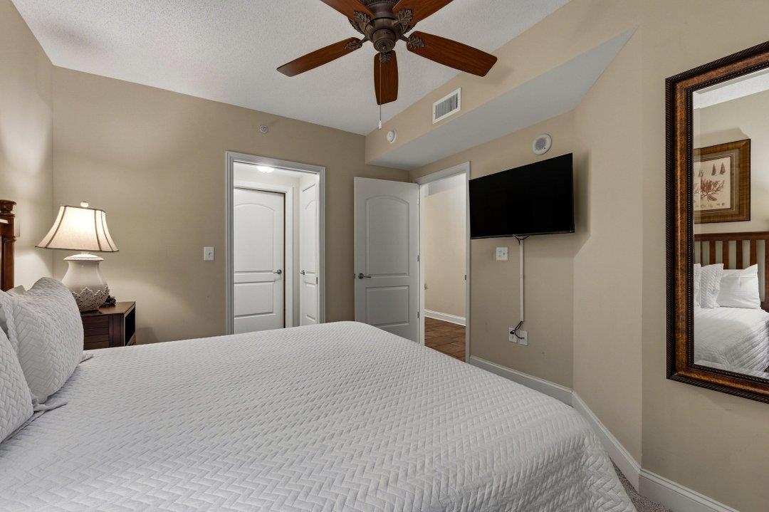 100 N Beach Blvd. Property Photo 16