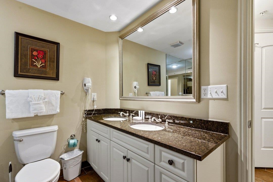100 N Beach Blvd. Property Photo 19