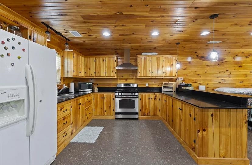 64 Highway 521 Property Photo 29
