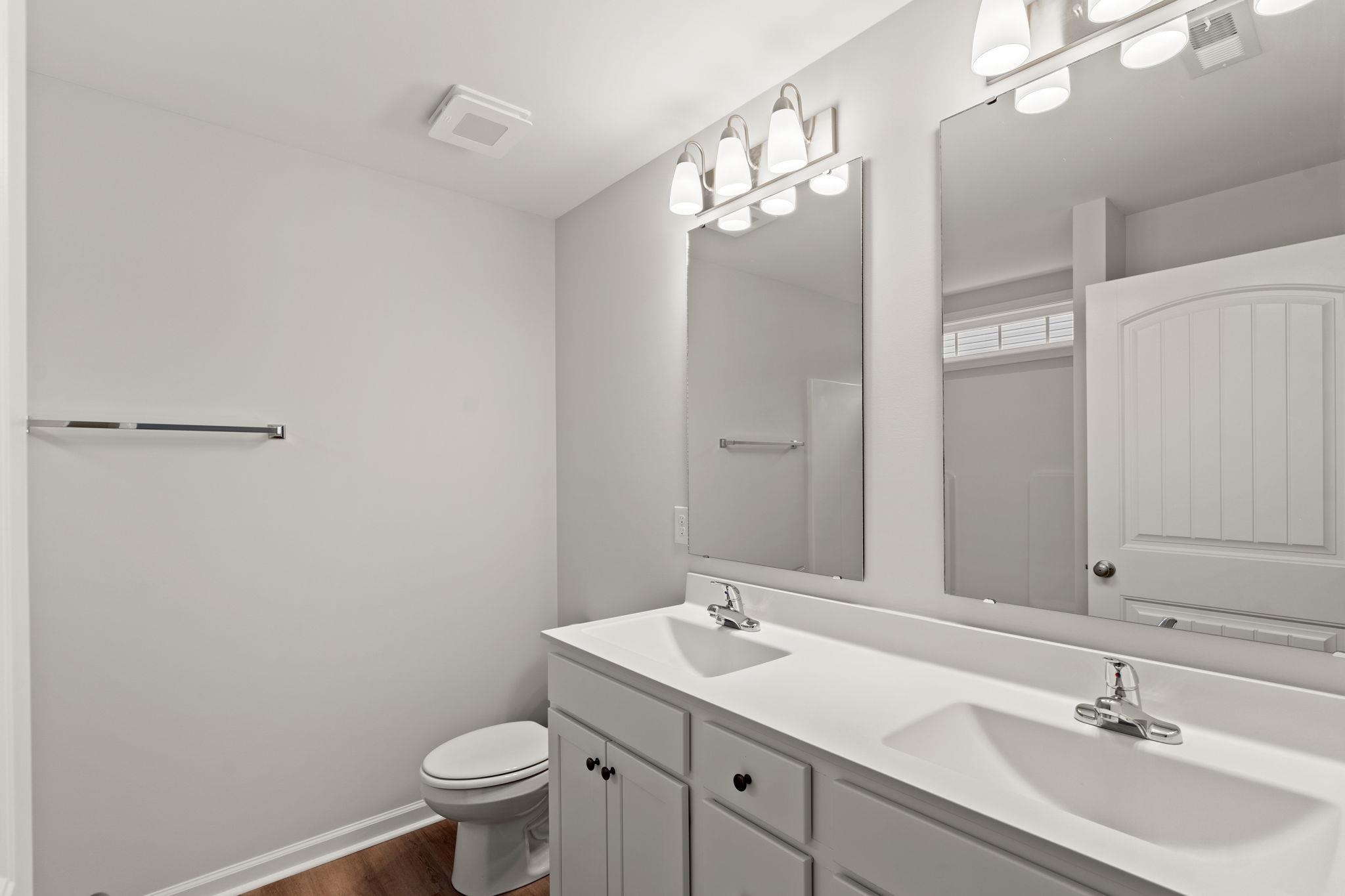 1158 W Business 9 Property Photo 8
