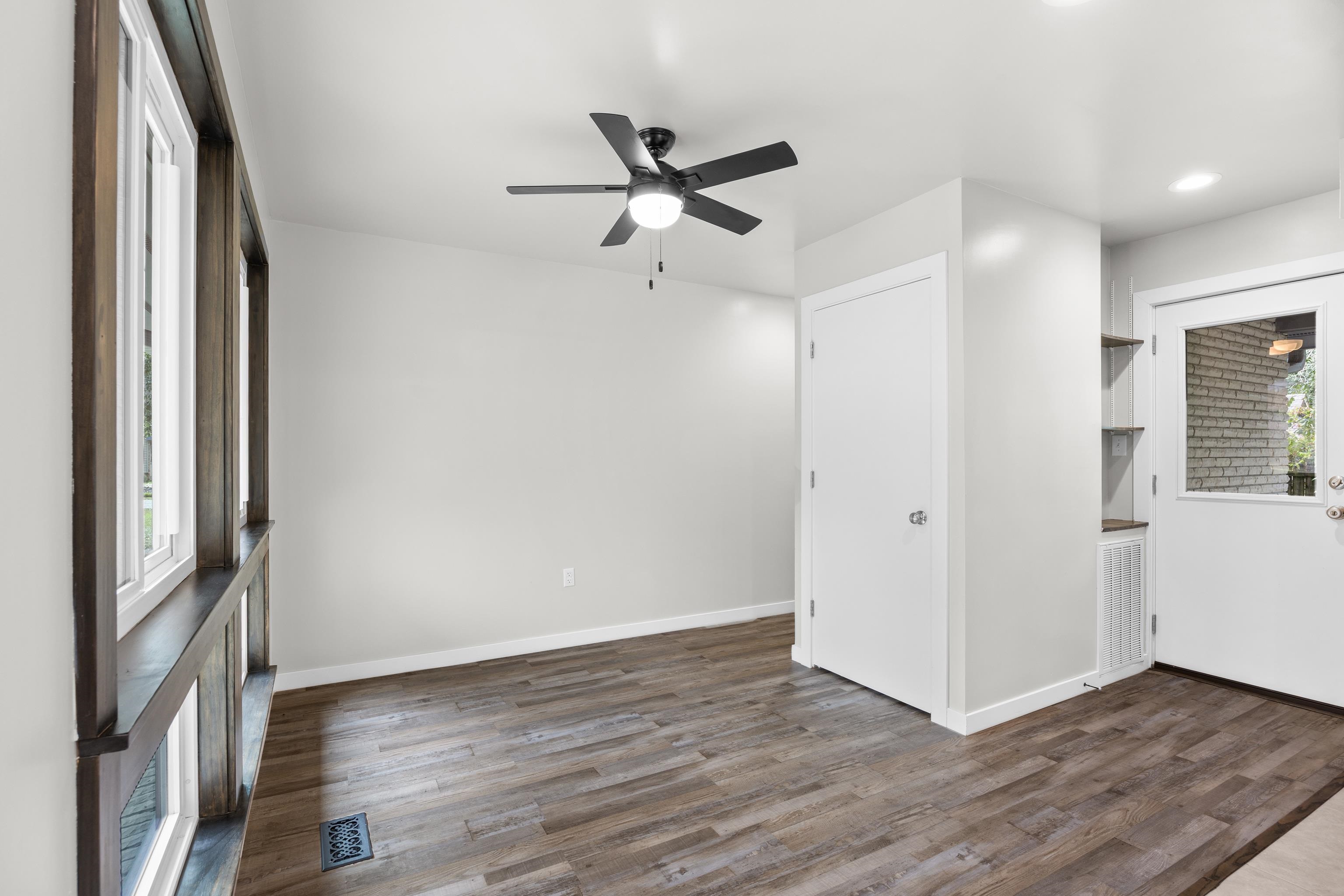 103 Wofford Ln. Property Photo 13